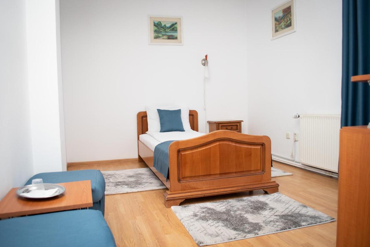 Motel Via Targu Mures Cristesti  外观 照片